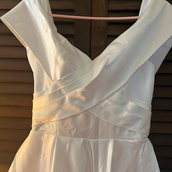 New with tags! 1950s style wedding dress size small - Picture 3 of 5